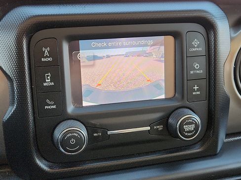 Used 2020 Jeep Gladiator Sport w/ Quick Order Package 23S image 15