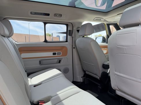 Used 2025 Volkswagen ID. Buzz 1st Edition RWD image 40
