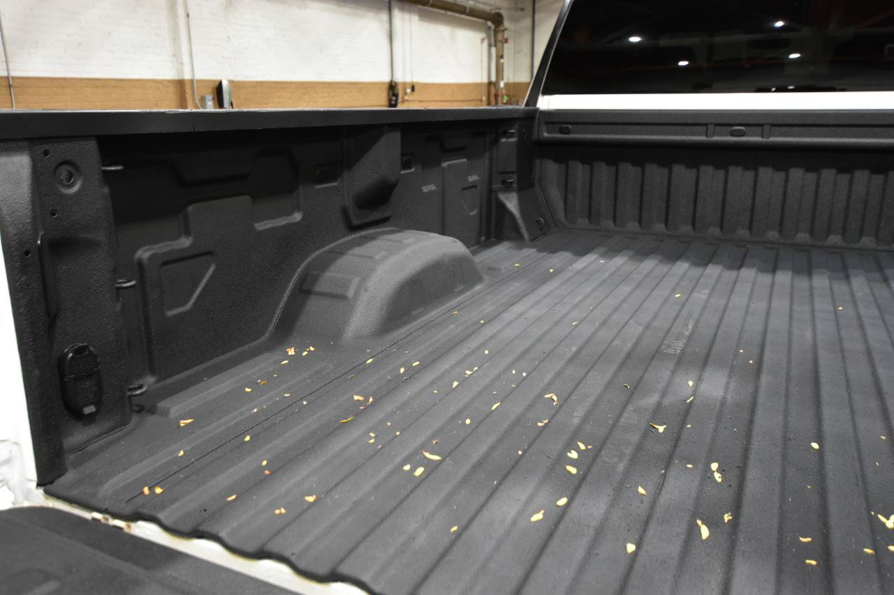 Used 2023 Chevrolet Silverado 3500 LT AWD/4WD image 40