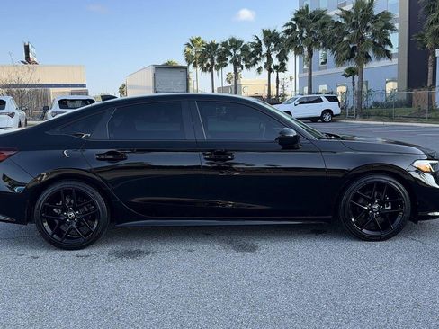 Used 2025 Honda Civic Sport image 15