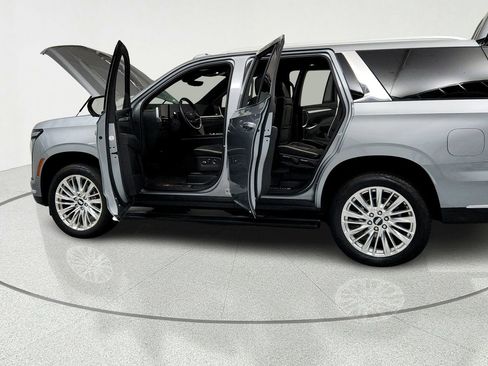Certified 2025 Cadillac Escalade Premium Luxury w/ Touring Package AWD/4WD image 10