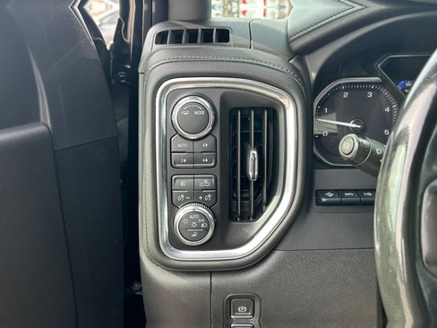 Used 2023 GMC Sierra 2500 Denali w/ Denali Ultimate Package image 28