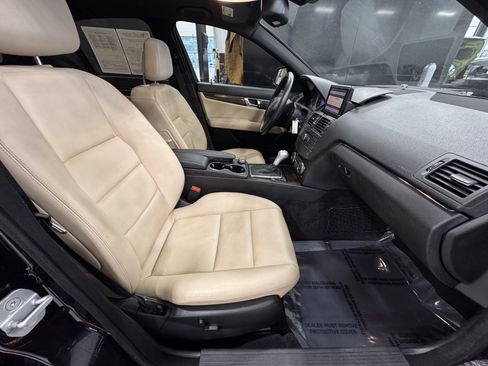 Used 2008 Mercedes-Benz C 350 Sport image 24