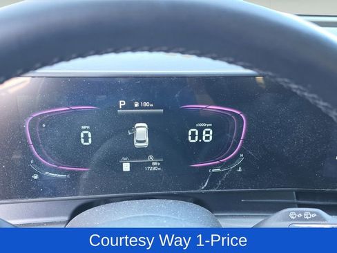 Used 2025 Kia Sportage X-Line w/ Premium Package AWD/4WD image 13