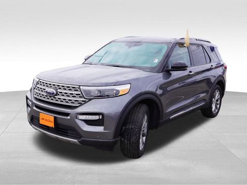 Certified 2023 Ford Explorer Limited w/ Limited Technology Package image 12