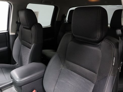 Used 2022 Nissan Frontier SV image 26