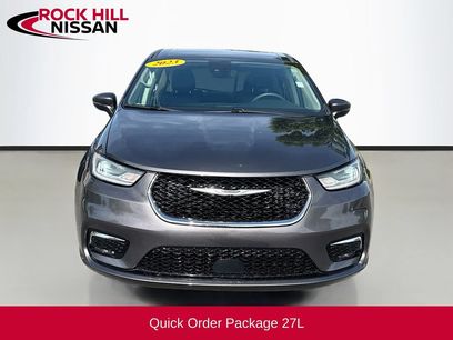 Used 2023 Chrysler Pacifica Touring-L