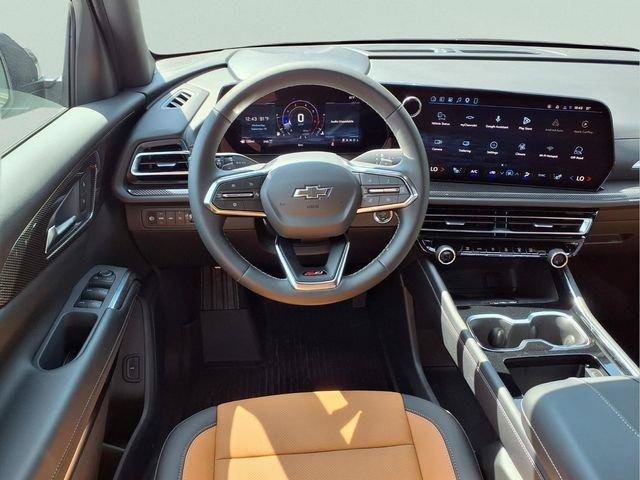 New 2027 Chevrolet Traverse Z71 w/ LPO, Floor Liner Package AWD/4WD image 12