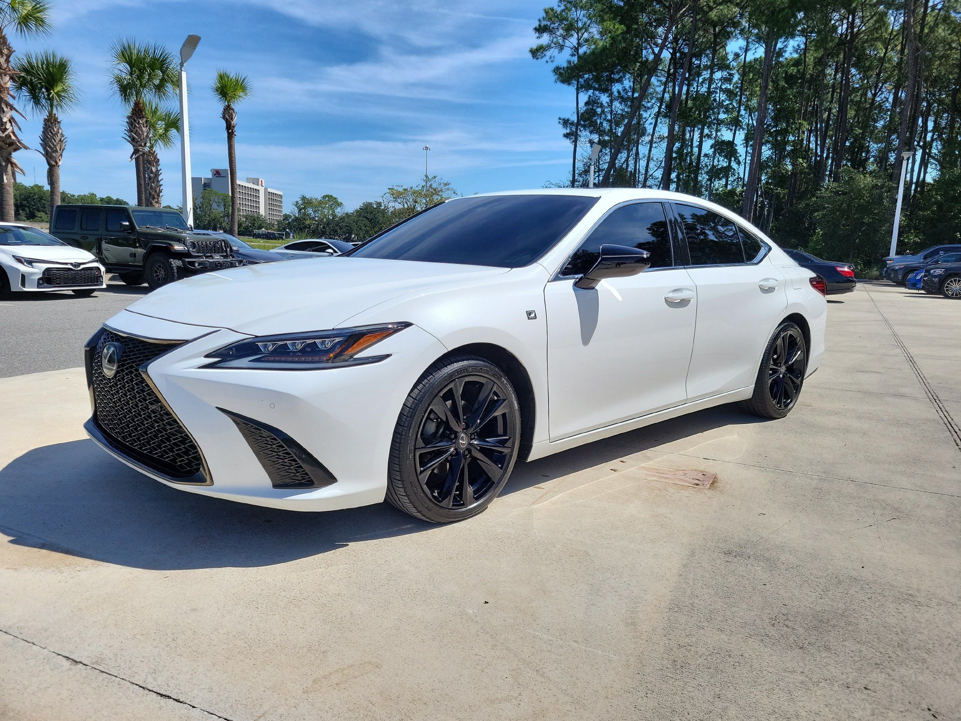 Used 2021 Lexus ES 350 F Sport w/ Special Edition FWD image 6