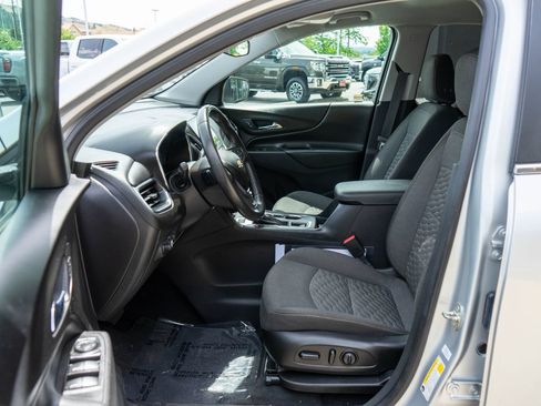 Used 2021 Chevrolet Equinox LT AWD/4WD image 11