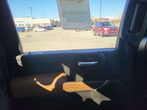 Used 2021 Chevrolet Silverado 2500 High Country w/ Z71 Off-Road Package image 10