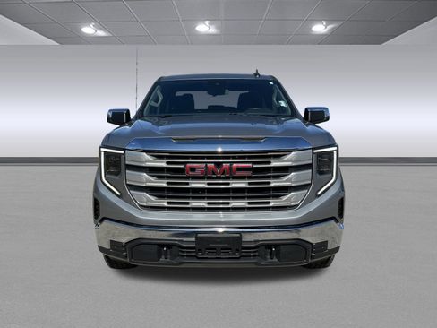 Used 2024 GMC Sierra 1500 SLE image 8