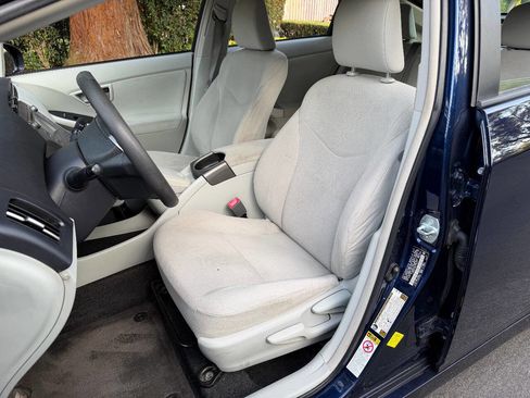 Used 2012 Toyota Prius Two FWD image 13