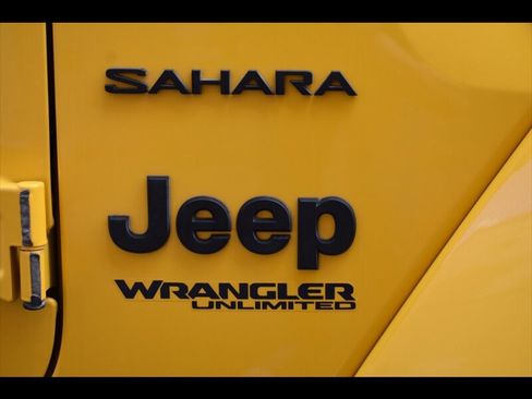 Used 2019 Jeep Wrangler Unlimited Sahara image 56
