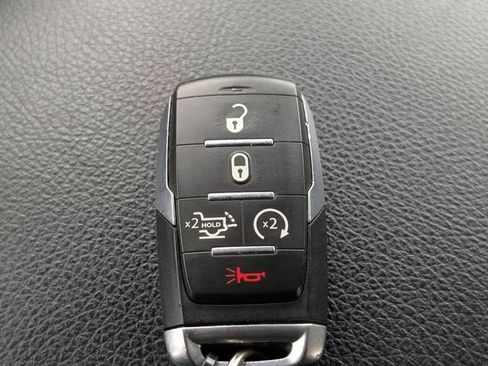 Used 2025 RAM 1500 Big Horn AWD/4WD image 30