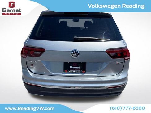 Used 2021 Volkswagen Tiguan SE w/ Panoramic Sunroof Package AWD/4WD image 4