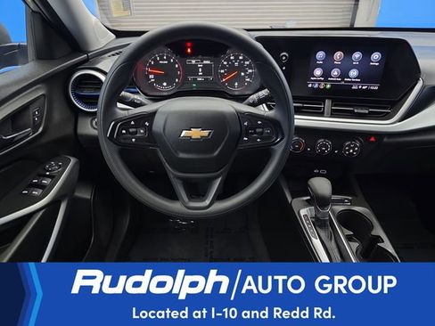 Used 2024 Chevrolet Trax LS w/ LS Convenience Package image 14