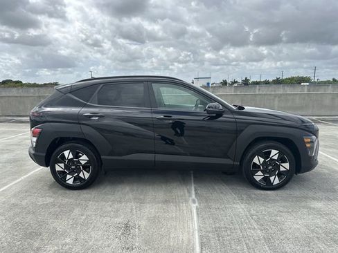 Used 2025 Hyundai Kona SEL image 31