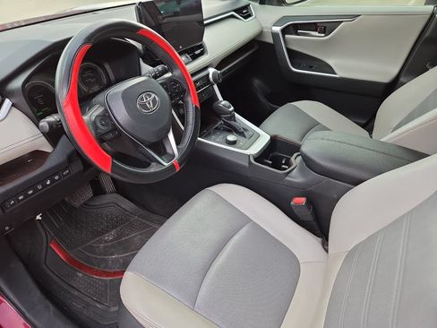 Used 2023 Toyota RAV4 Limited AWD/4WD image 10
