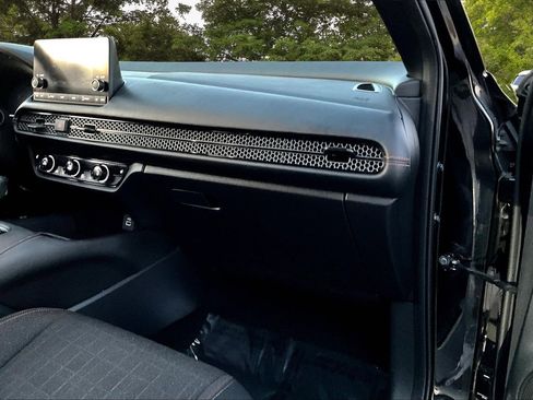 Used 2023 Honda HR-V Sport image 28