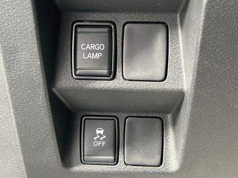 Used 2022 Nissan Frontier S RWD image 23