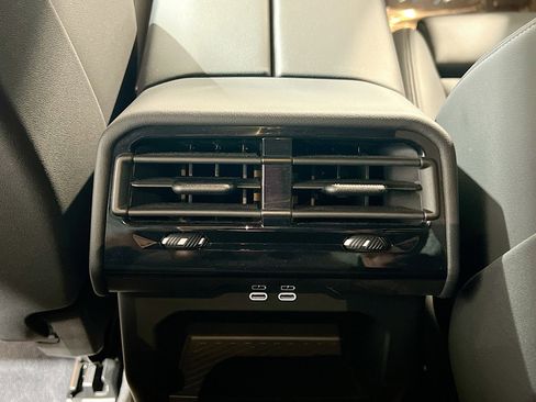 Used 2024 BMW 530i w/ M Sport Package image 20