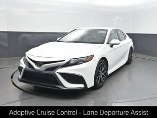 Used 2022 Toyota Camry SE FWD video 1