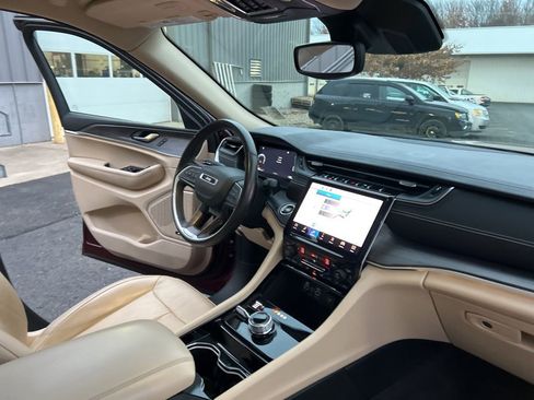 Certified 2022 Jeep Grand Cherokee L Limited image 46