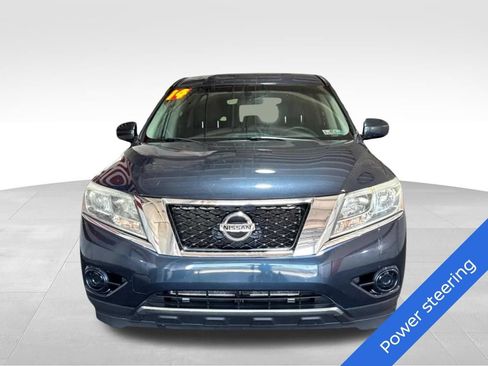 Used 2014 Nissan Pathfinder S FWD image 2