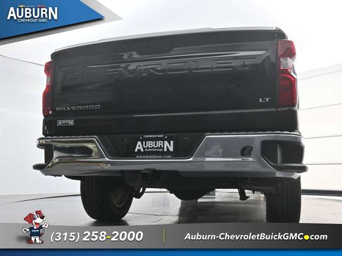 Used 2021 Chevrolet Silverado 1500 LT w/ Bed Protection Package AWD/4WD image 24