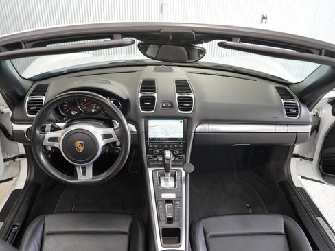 Used 2016 Porsche Boxster image 17