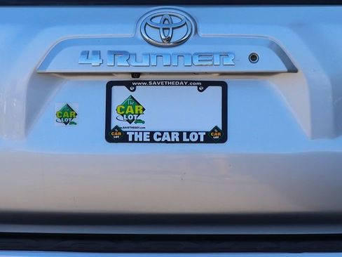 Used 2014 Toyota 4Runner SR5 AWD/4WD image 21