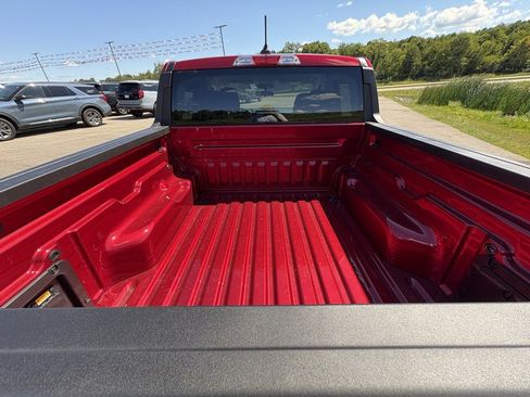 New 2025 Ford Maverick XLT w/ XLT Luxury Package image 18