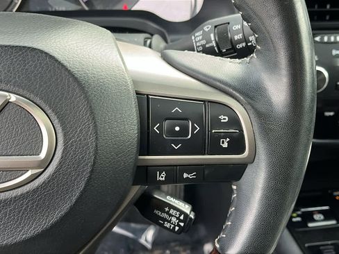 Used 2019 Lexus RX 450h AWD image 13