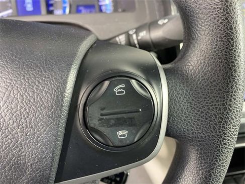 Used 2013 Toyota Camry LE image 16