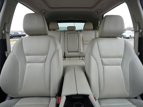 Used 2023 Nissan Rogue SL image 35