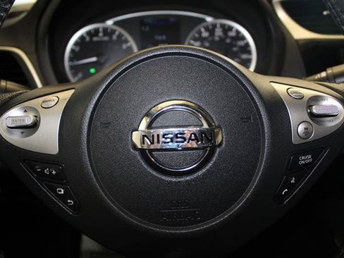 Used 2019 Nissan Sentra SV w/ Special Edition Package FWD image 13