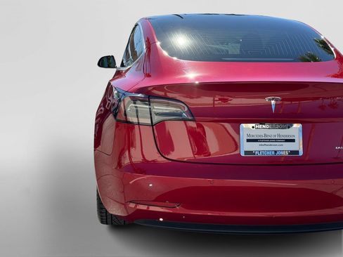 Used 2018 Tesla Model 3 Long Range image 12