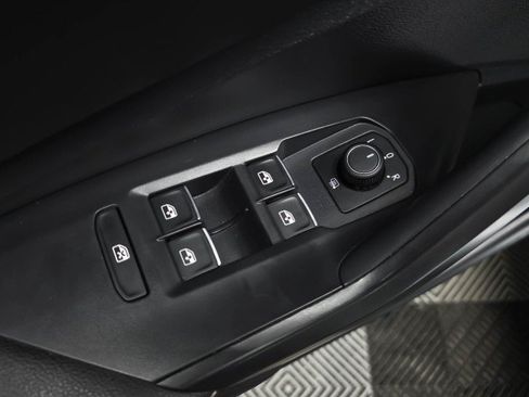 Used 2022 Volkswagen Jetta SE FWD image 31
