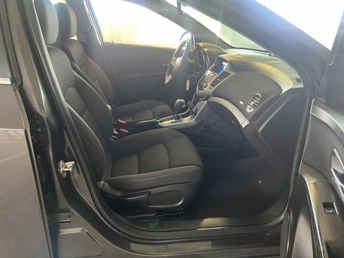 Used 2014 Chevrolet Cruze LT FWD image 13