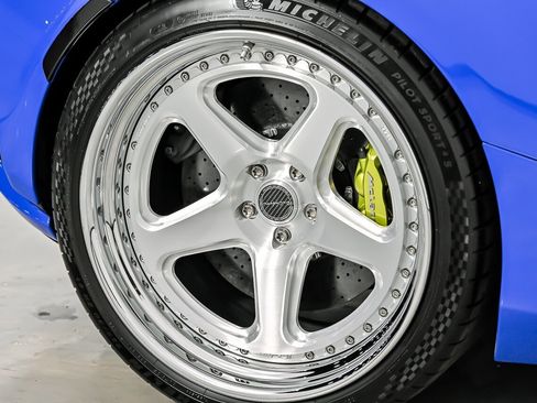 Used 2024 McLaren 750S Spider RWD image 16
