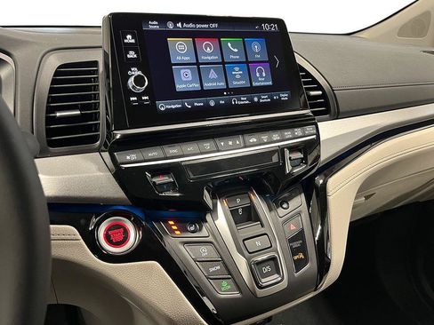 New 2026 Honda Odyssey Touring image 21