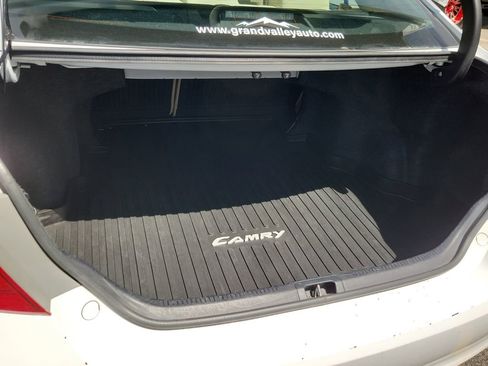 Used 2016 Toyota Camry LE FWD image 13
