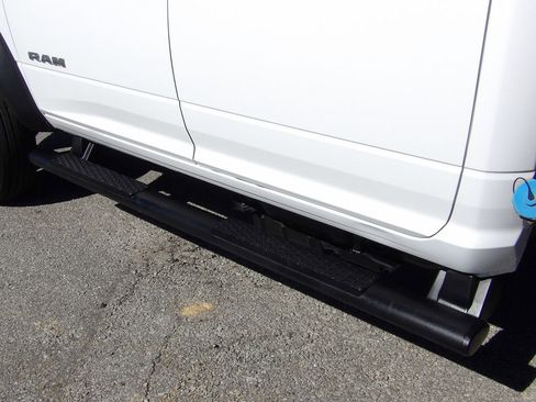 Used 2020 RAM 5500 Tradesman RWD image 46