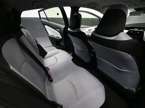 Used 2022 Toyota Prius LE FWD image 42