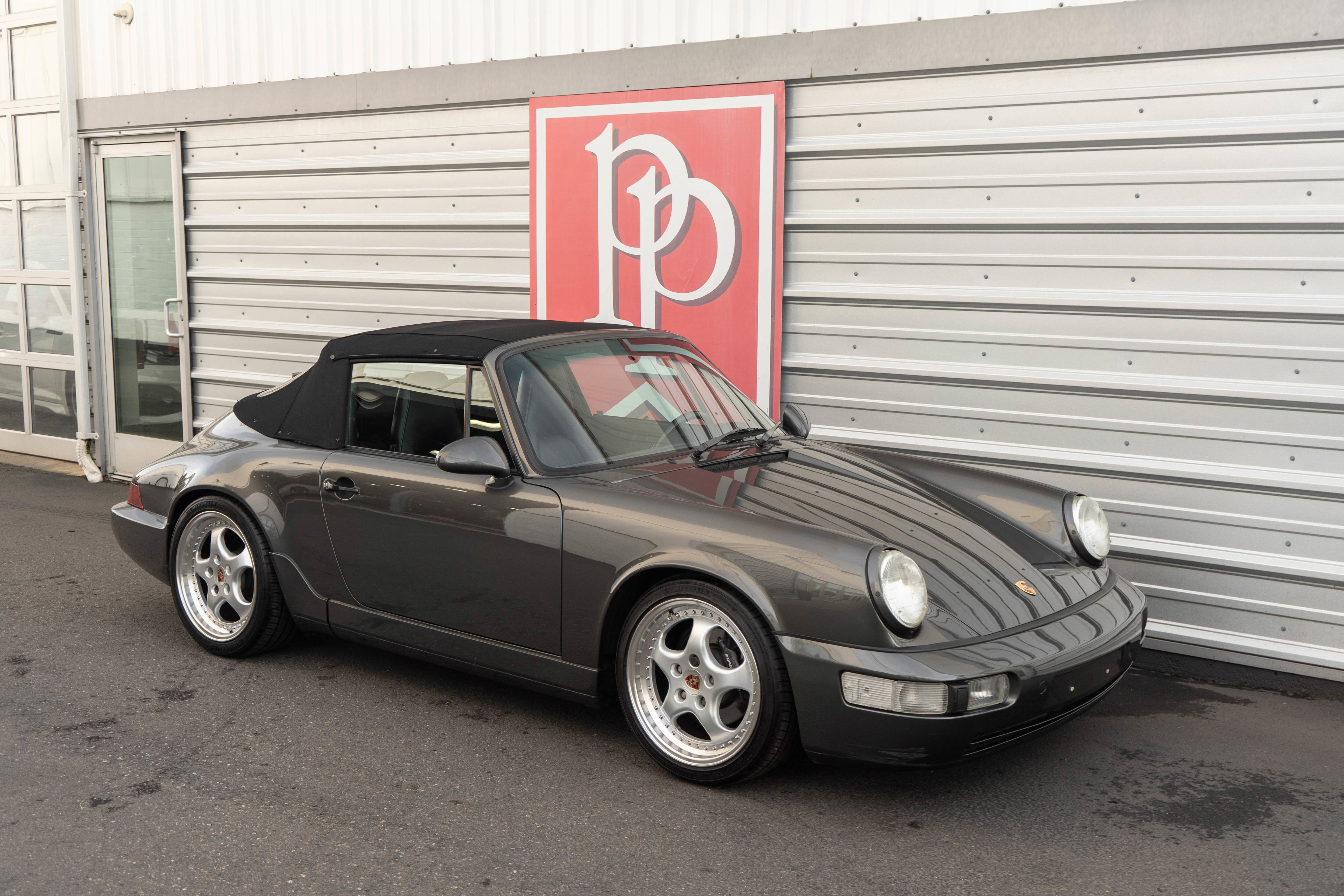 Used 1992 Porsche 911 Carrera RWD image 40