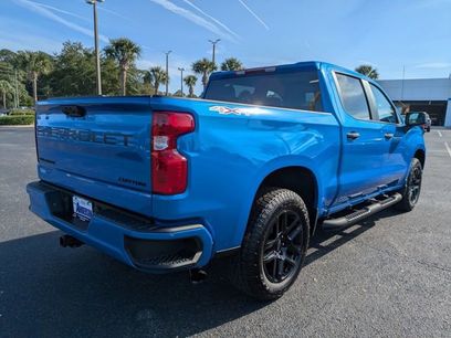 New 2026 Chevrolet Silverado 1500 Custom w/ Turbomax Blackout Package