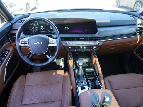 Used 2024 Kia Telluride SX X-Pro AWD/4WD image 2