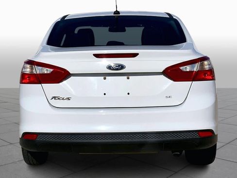 Used 2012 Ford Focus SE image 4