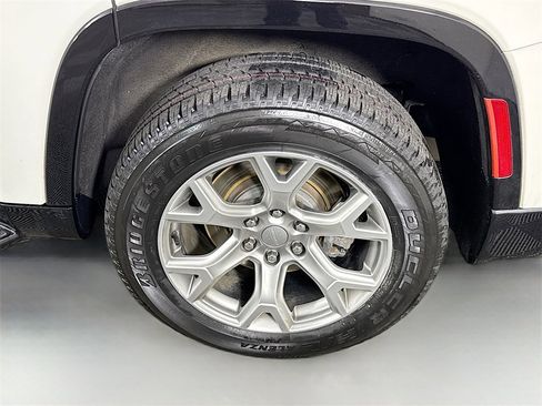 Used 2022 Jeep Wagoneer Series II image 37